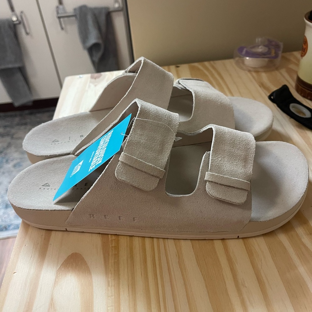 Reef Women Sandals - Light Tan